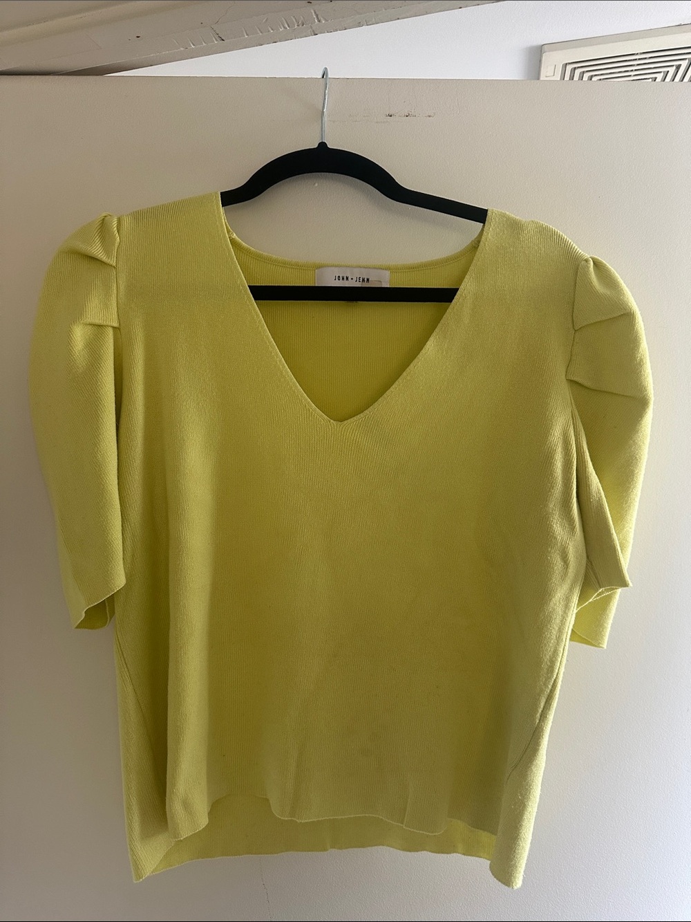 John + Jenn Lime/Yellow V-Neck Short Sleeve Top with Puff Shoulders